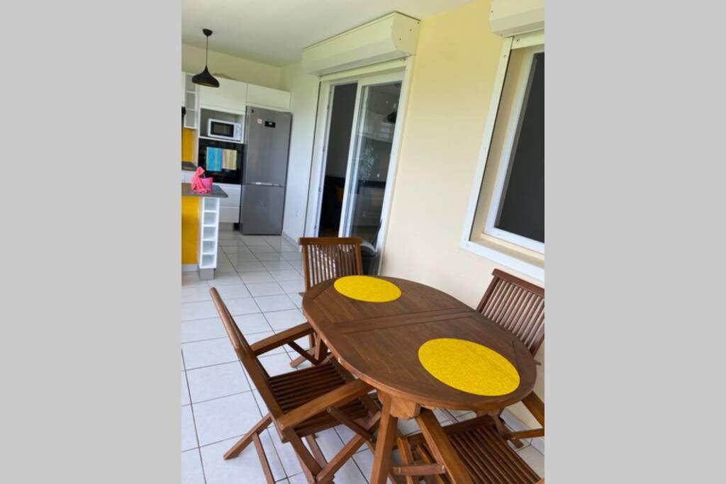 L' Aure Apartment Le Lamentin Luaran gambar