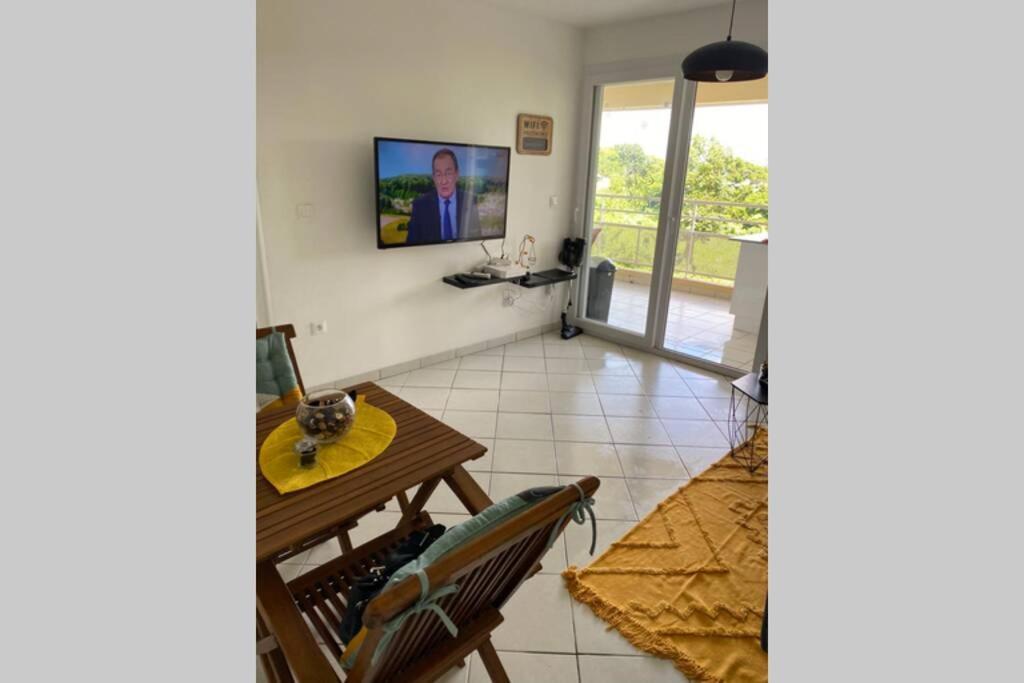 L' Aure Apartment Le Lamentin Luaran gambar